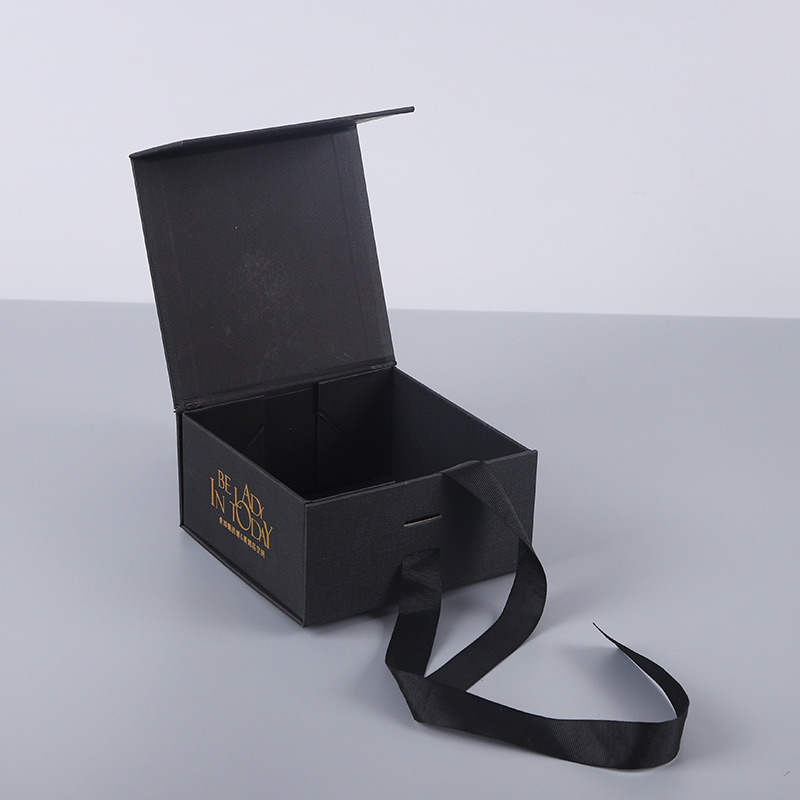 Caja de pliegue magnético de papel dorado de color dorado personalizado para el día de regalos de San Valentín Ventaja de almacenamiento de material de Kraft Material