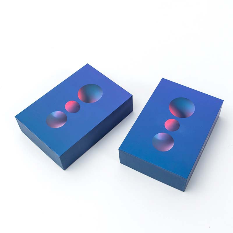 Caja de perfume de cartón de color púrpura personalizado Caja de empaquetado de color Logotipo de tapa rígida Caja de regalo básica