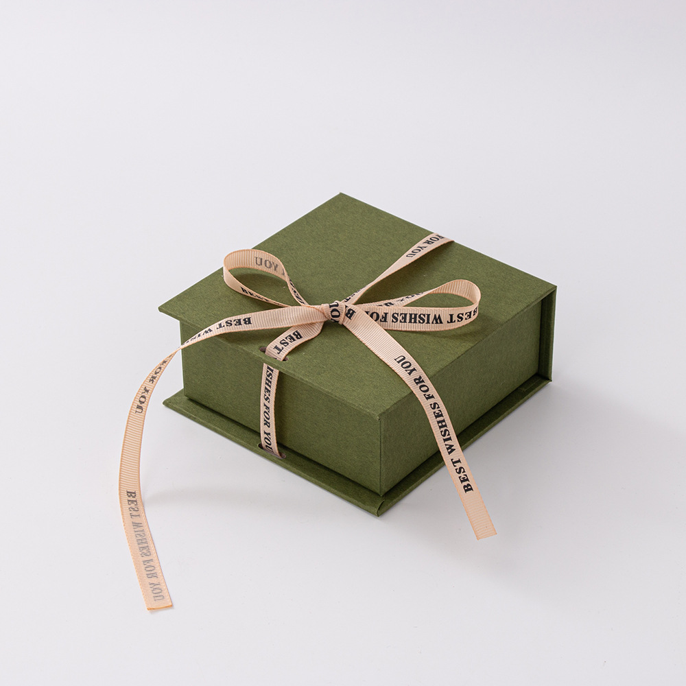 NUEVA LLEGA Caja de regalo de cartón de empaque de joyería ecológica