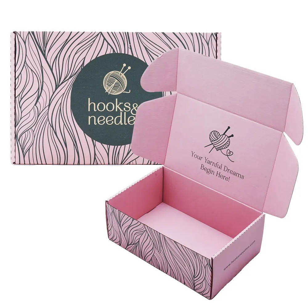 Zapatos de ropa de tablero corrugado personalizado Cajas de envío Diseño de embalaje logotipo de estampado de estampado caliente Paquete de envío rosa caja de papel